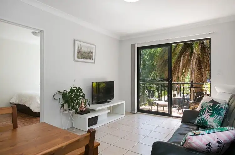 Second view of Homely unit listing, 5/15 Hillview Avenue, Gwynneville NSW 2500