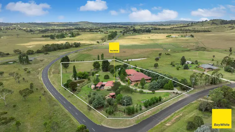 7 Meadow Road, Armidale NSW 2350