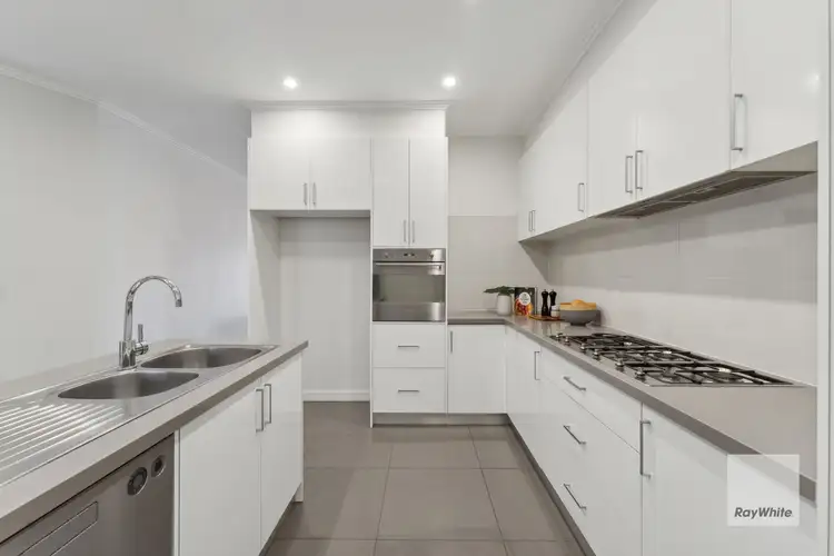 Fifth view of Homely house listing, 17 Rutherglen Way, Taylors Lakes VIC 3038