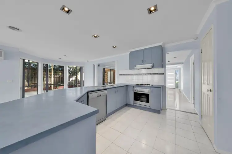 Fourth view of Homely house listing, 5 Degas Court, Skye VIC 3977