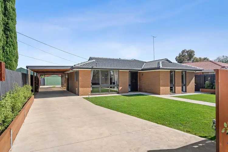 100 Mcclelland Avenue, Lara VIC 3212