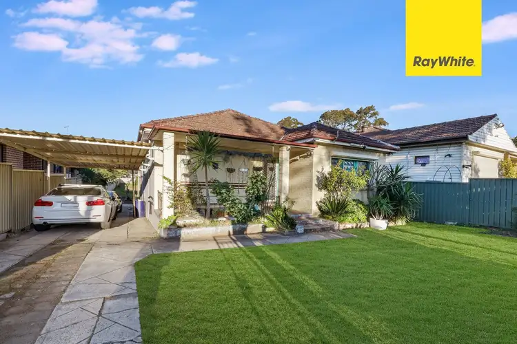 12 Orchard Road, Fairfield NSW 2165