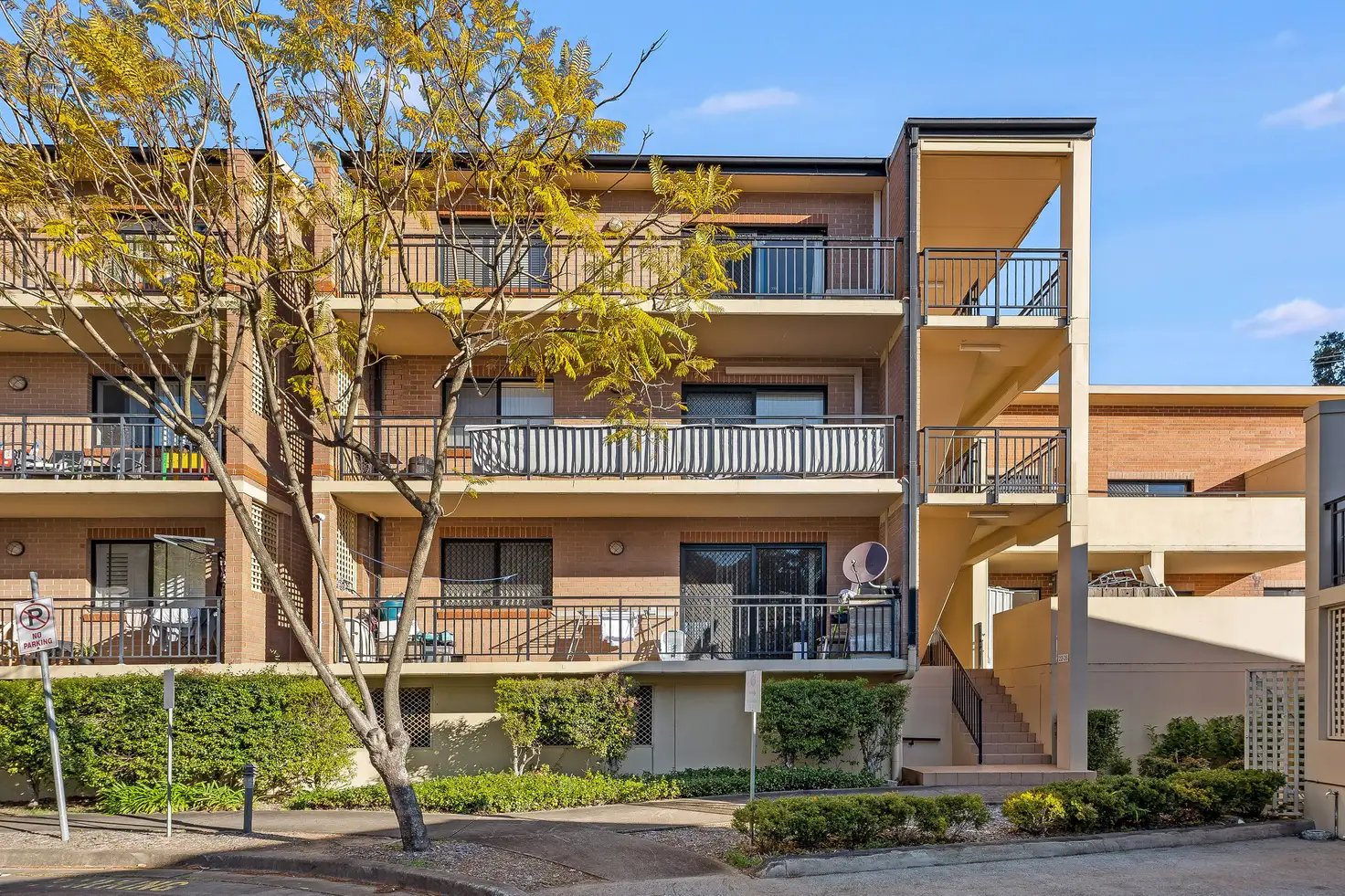 Main view of Homely unit listing, 23/68 Davies Road, Padstow NSW 2211