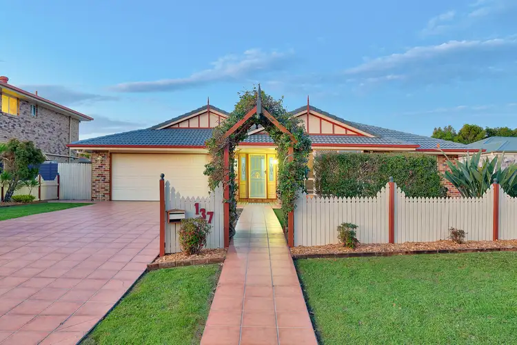 137 Ulinga Crescent, Parkinson QLD 4115