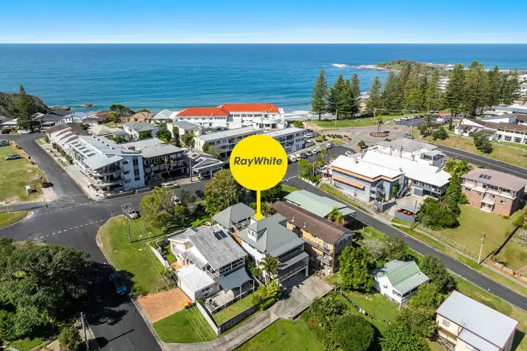 Main view of Homely unit listing, 2/9 Clarence Street, Yamba NSW 2464