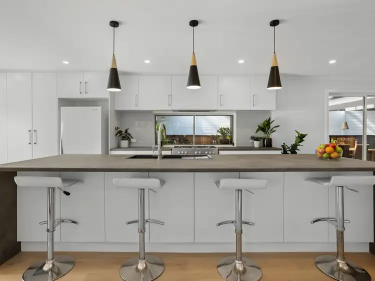 2 Currawong Court