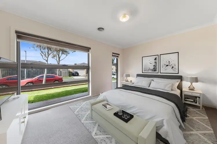 Fifth view of Homely house listing, 4 Bimberry Circuit, Clyde VIC 3978
