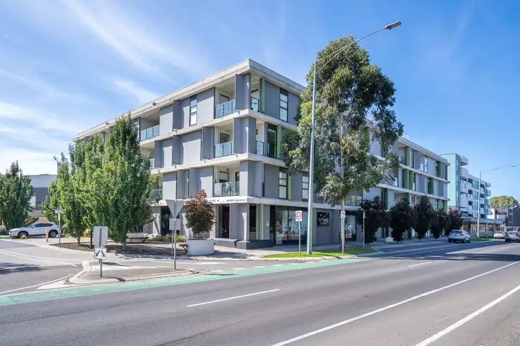 40 Bush Boulevard