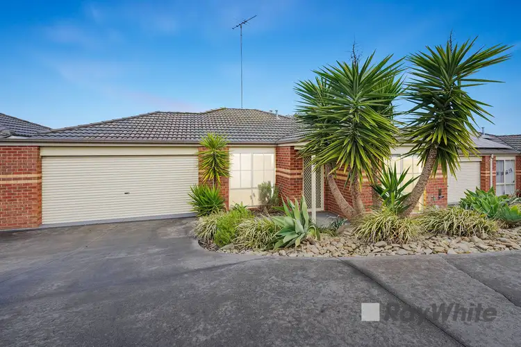 2/12 Renlik Court, Pakenham VIC 3810