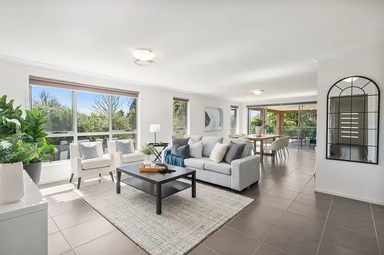 16 Daylesford Drive