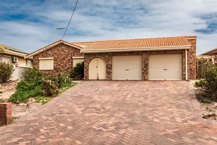 22 Maidstone Street, Mount Tarcoola WA 6530