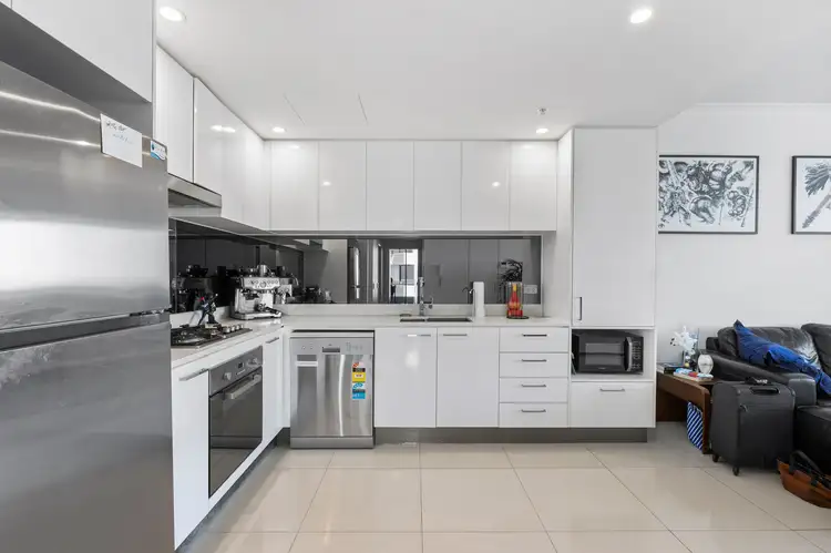 Fourth view of Homely apartment listing, 1506/5 Harbourside Court, Biggera Waters QLD 4216