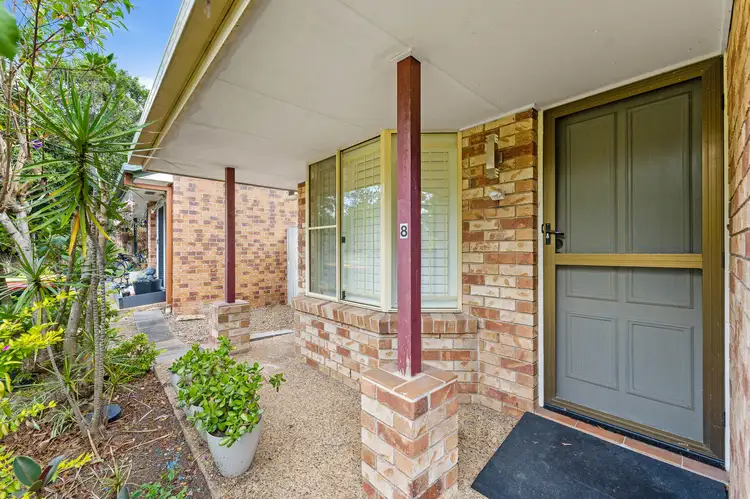 8 Selwyn Close