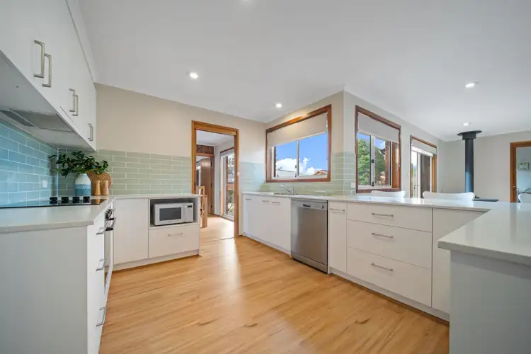 Sixth view of Homely house listing, 6 Hayden Close, Florey ACT 2615