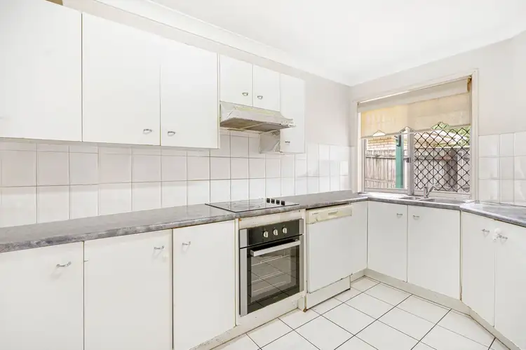 Fifth view of Homely townhouse listing, 2/9 Lawrence Close, Robertson QLD 4109