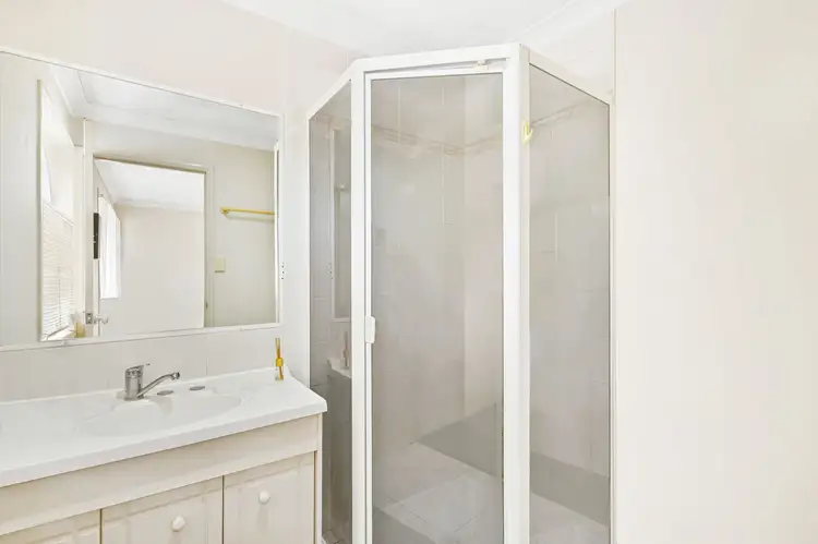 Sixth view of Homely townhouse listing, 2/9 Lawrence Close, Robertson QLD 4109