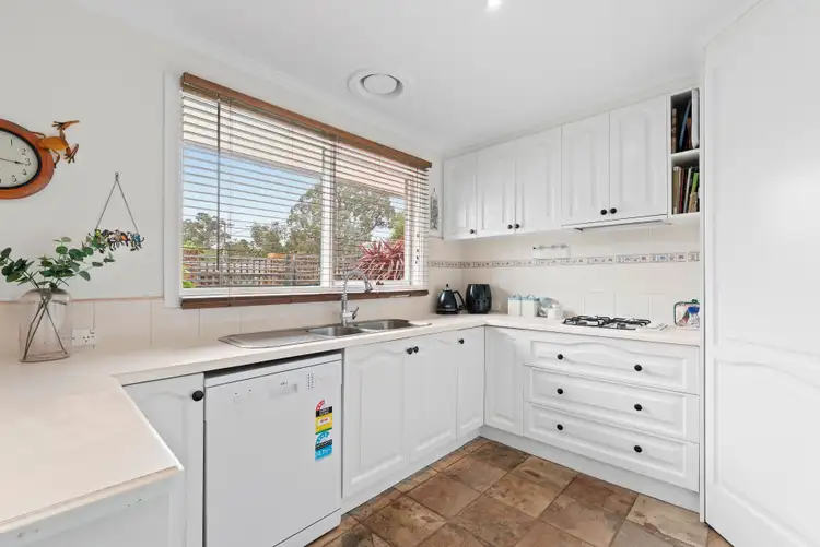 Seventh view of Homely house listing, 1 Caroben Avenue, Vermont VIC 3133