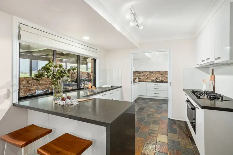 Sixth view of Homely house listing, 10 Foy Avenue, Figtree NSW 2525