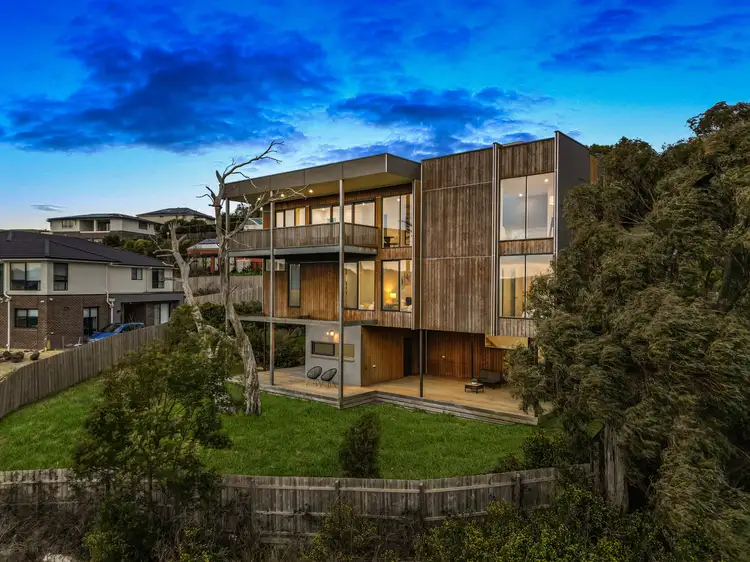 41 Highland Drive, Pakenham VIC 3810