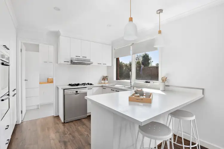 Fifth view of Homely house listing, 2 Merso Court, Carrum Downs VIC 3201