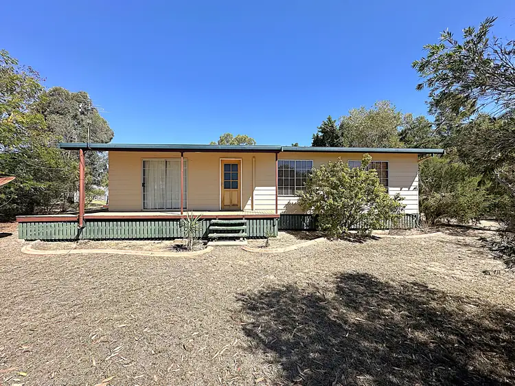 125 Boree Street, Barcaldine QLD 4725