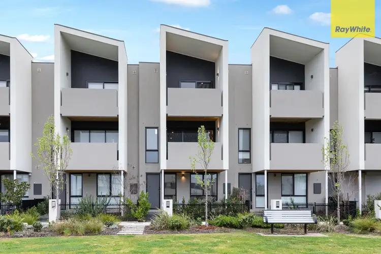 8 Callow Walk, St Albans VIC 3021