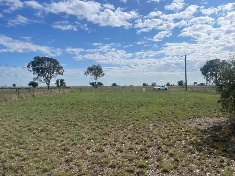 65 Madelaine Street, Brookstead QLD 4364