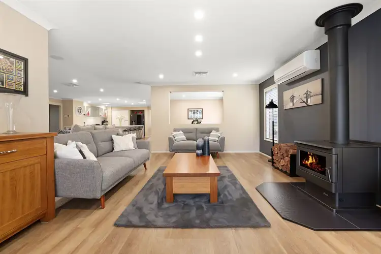 Fourth view of Homely house listing, 30 Cambridge Drive, Berwick VIC 3806