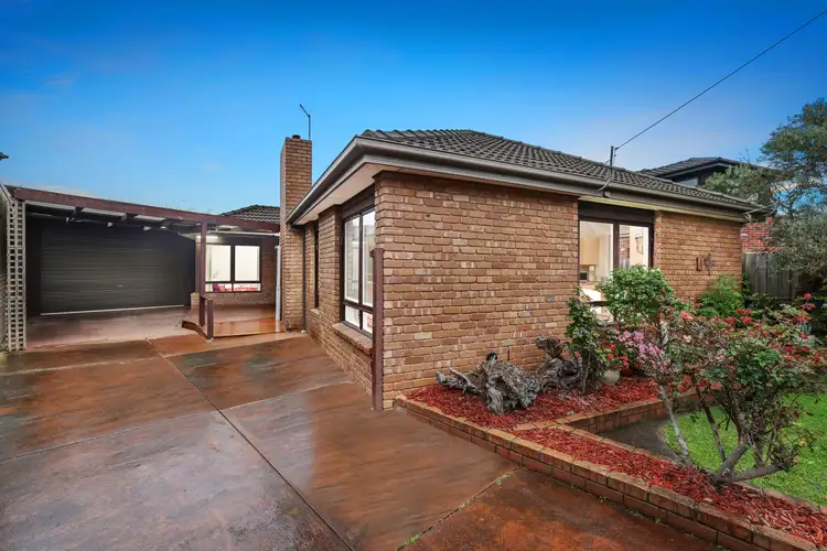4 Trent Court, Bonbeach VIC 3196
