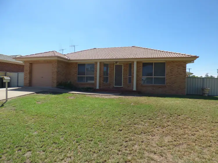 2 Clarence Street, Forbes NSW 2871