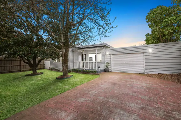2 Sunshine Street, Rowville VIC 3178