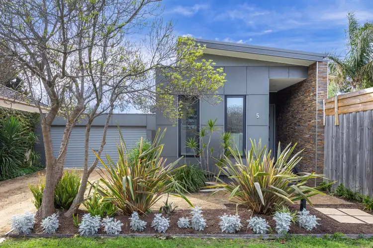 5 Staughton Avenue, Capel Sound VIC 3940
