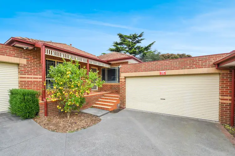 Main view of Homely unit listing, 2/5 Highland Avenue, Oakleigh East VIC 3166