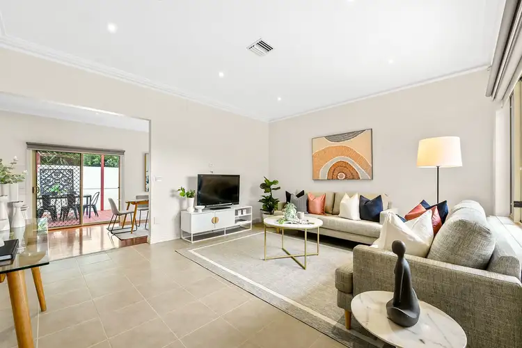 Second view of Homely unit listing, 2/5 Highland Avenue, Oakleigh East VIC 3166