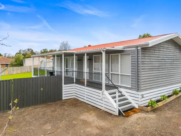 Second view of Homely house listing, 1 Bevan Court, Pakenham VIC 3810