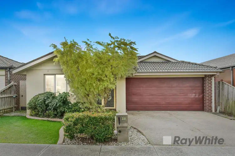 18 Blackledge Drive, Cranbourne East VIC 3977