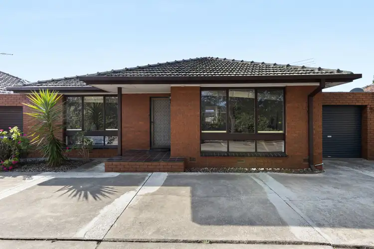 2/4 Hancock Street, Altona VIC 3018