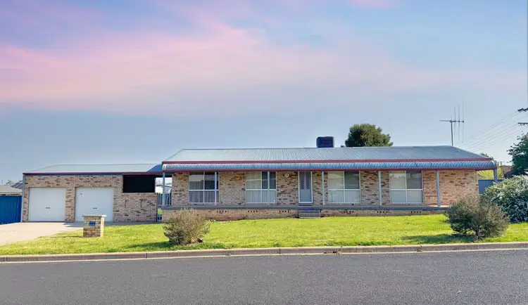 21 Koala Street, Parkes NSW 2870