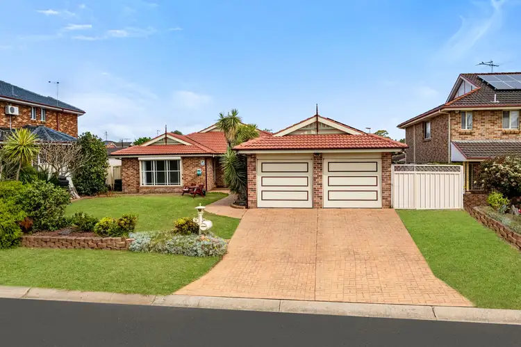 8 Cordelia Crescent, Green Valley NSW 2168