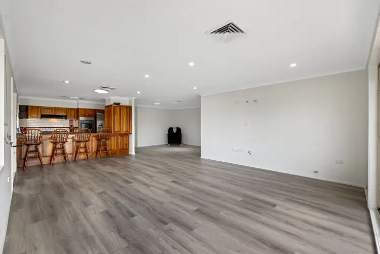 Sixth view of Homely house listing, 8 Cordelia Crescent, Green Valley NSW 2168