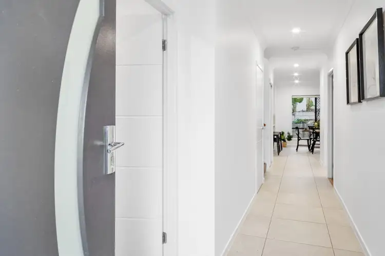 Third view of Homely house listing, 4 Spinneret Court, Bahrs Scrub QLD 4207