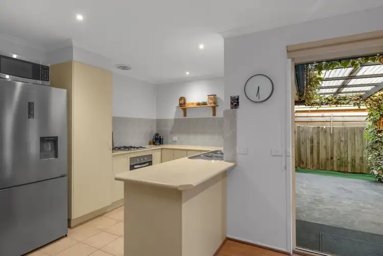 Third view of Homely house listing, 7 Benor Court, Pakenham VIC 3810