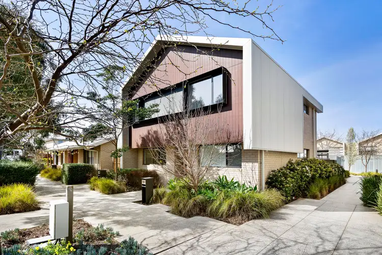 4 Strata Walk, Greenvale VIC 3059