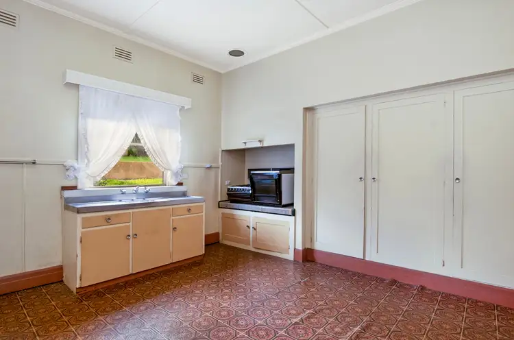 Fifth view of Homely house listing, 21 Koroit Street, Warrnambool VIC 3280