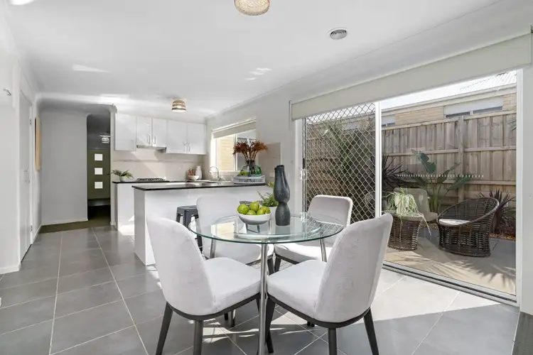 Fourth view of Homely house listing, 11/19 Cotswold Crescent, Officer VIC 3809