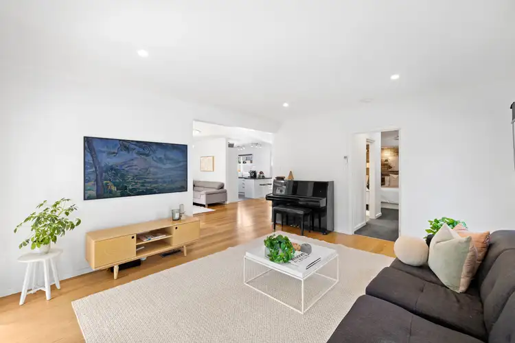 Fifth view of Homely house listing, 2 Ross Crescent, Heathmont VIC 3135