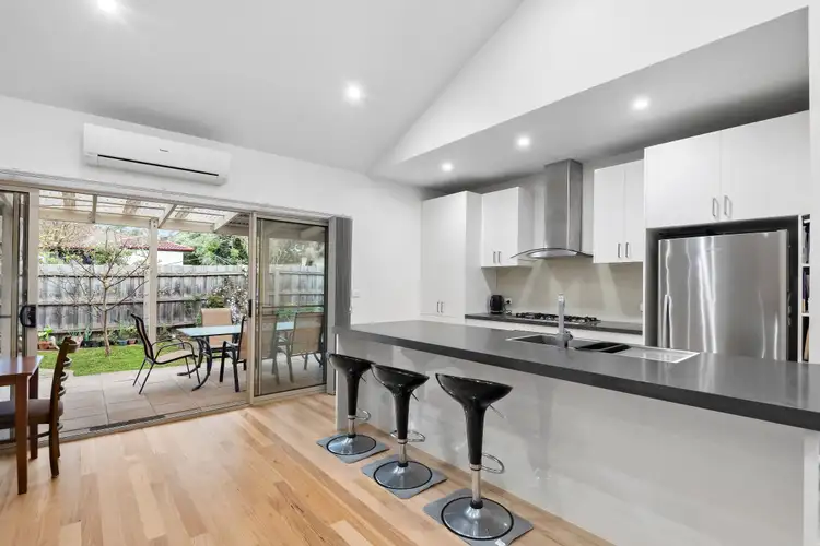 2/46 Kirkwood Avenue, Seaford VIC 3198