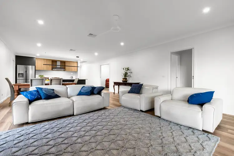 Fifth view of Homely house listing, 6 Kelleen Court, Mildura VIC 3500