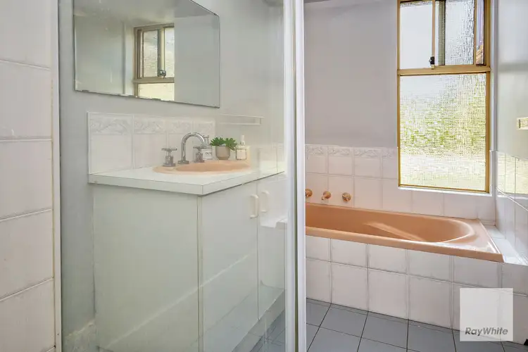 Sixth view of Homely house listing, 18 Cordoba Way, Orana WA 6330