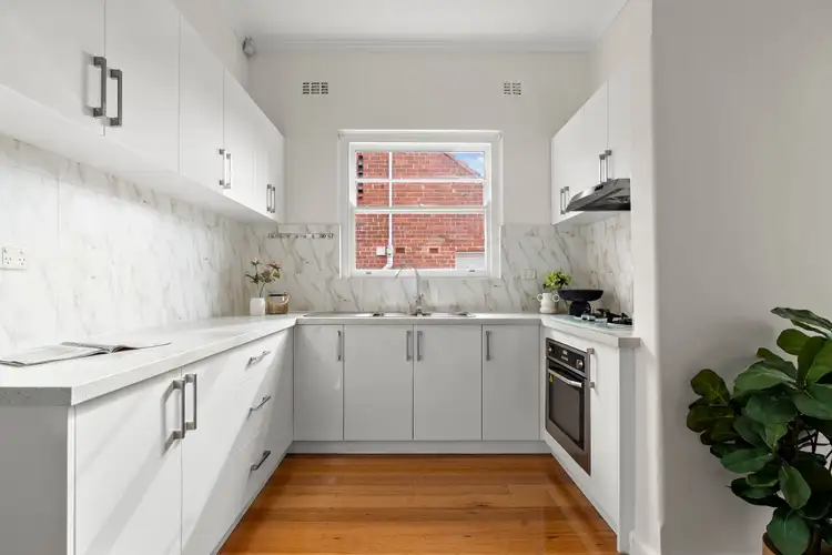 Fifth view of Homely house listing, 1 Glen Road, Ashburton VIC 3147